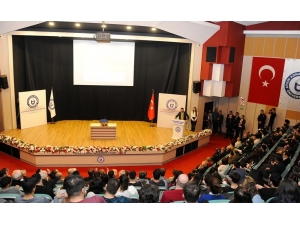 Adü’de Hukuk, Siyaset Ve Sanat Konuşuldu