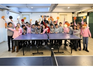 Masa Tenisi Kursuna Öğrencilerden Yoğun İlgi