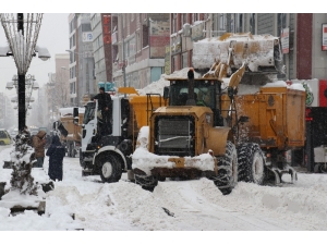 Vali Bilmez: “Sadece Karla Mücadele Çalışmalarının Bize Parasal Gideri 9 Milyon Civarında”