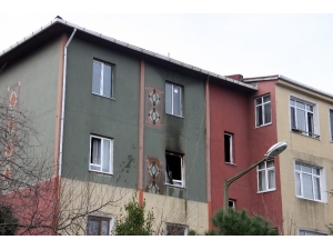 Eyüpsultan’da Çıkan Yangında Yaşlı Adam Hayatını Kaybetti