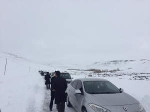 Cenaze Aracı Tipide Mahsur Kaldı