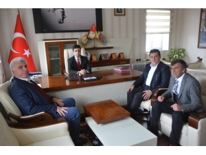 Başkan Demir’den Çıldır Kaymakamı Taş Ve Chp İlçe Başkanı Şirin’e Ziyaret