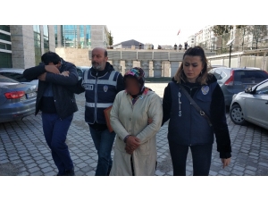 Limandan Çıkan Kamyonlarından Malzeme Çalan 4 Kişi Yaralandı