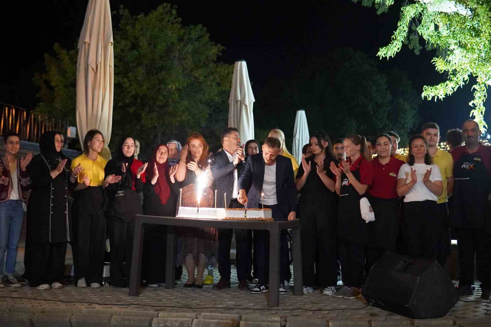 yenilenen-havuzlu-bahce-sosyal-tesisleri-ikinci-yilini-geride-birakti