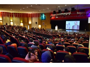 Rektör Çakmak, Liselilere Başarı Ve Kariyer Dersi Verdi
