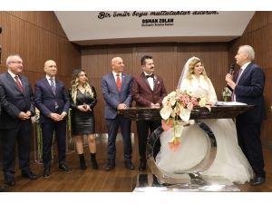 Denizli’de 30’a Yakın Çift ’Sevgililer Günü’nde Dünya Evine Girdi