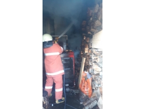 İnebolu’da Odunlukta Çıkan Yangın Korkuttu