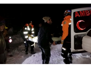 Komşusunun Çatısını Temizlerken Düştü