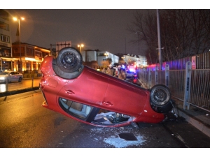 Balat Sahilde Sürücüsünün Hakimiyetini Kaybettiği Otomobil Takla Atarak Durabildi