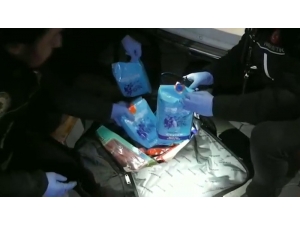 Yurt Dışından Getirilen Çay Paketlerinden Uyuşturucu Madde Çıktı