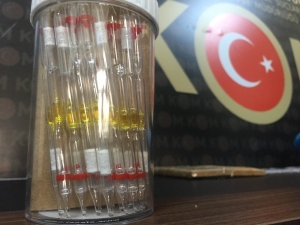 Emlakçıda Bulunan 314 Tüp Kobra Zehrine Kimse Sahip Çıkmadı