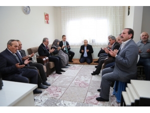 Vali Toraman: "Devlet Her Zaman Şehit Ailelerinin Yanında"