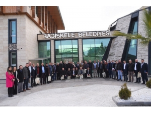 Başkan Özlü’nün Örnek Projesine Muhtarlardan Övgü