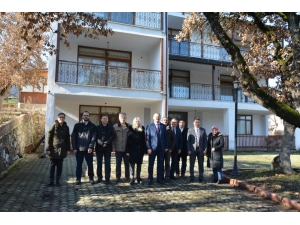 Belediye Başkanı Konutunu Kültür Evine Dönüştürüyor