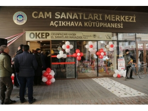 Hamamyolu’nda Hediyelik Eşya Mağazası Açıldı