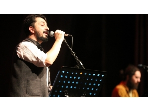 Maltepe’de Ezgi’nin Günlüğü’nden Sevgililer Günü Konseri