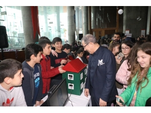 Yenilikçi Öğrencilerin Projeleri Eyüpsultan’da Sergilendi