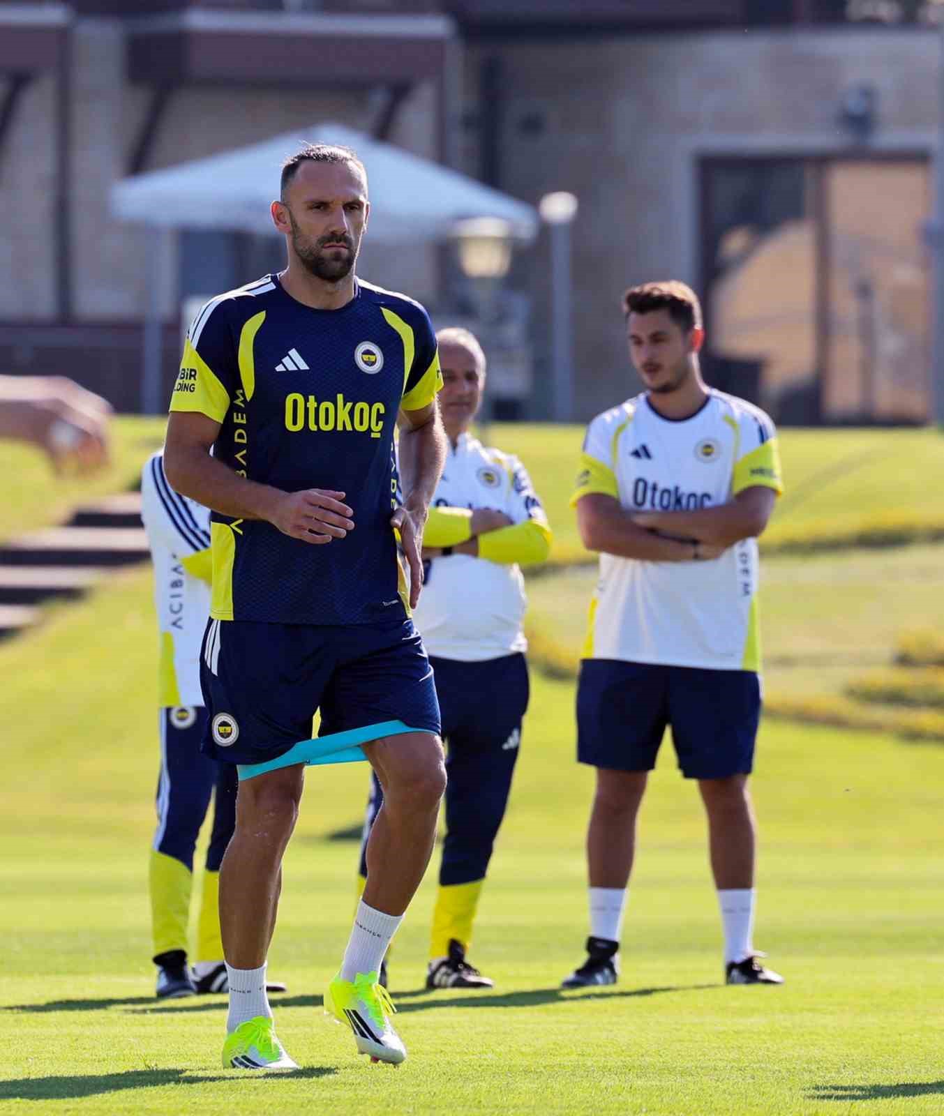 fenerbahce-den-vedat-muriqi-nin-sakatlik-durumuna-iliskin-aciklama
