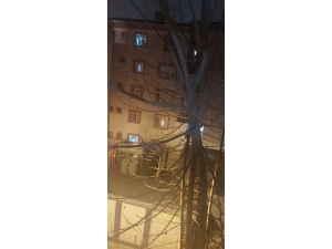 Sultangazi’de Korku Dolu Anlar: Mahallenin Trafosu Alev Alev Yandı