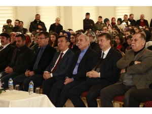 Prof. Dr. Nurullah Genç’in ’Başarı Bedel İster’ Konferansına Büyük İlgi Gösterildi