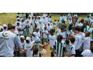 Kenyalı Çocuklara Bursaspor Forması