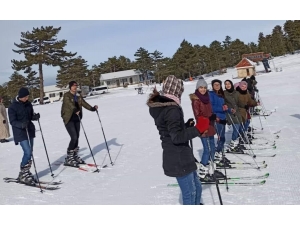 Hayatlarında İlk Defa Kayak Yaptılar