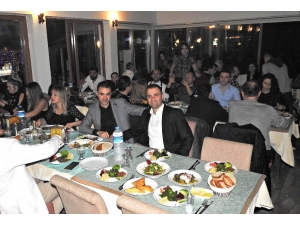 Sarı Zeybekler, Dayanışma Yemeğinde Buluştu