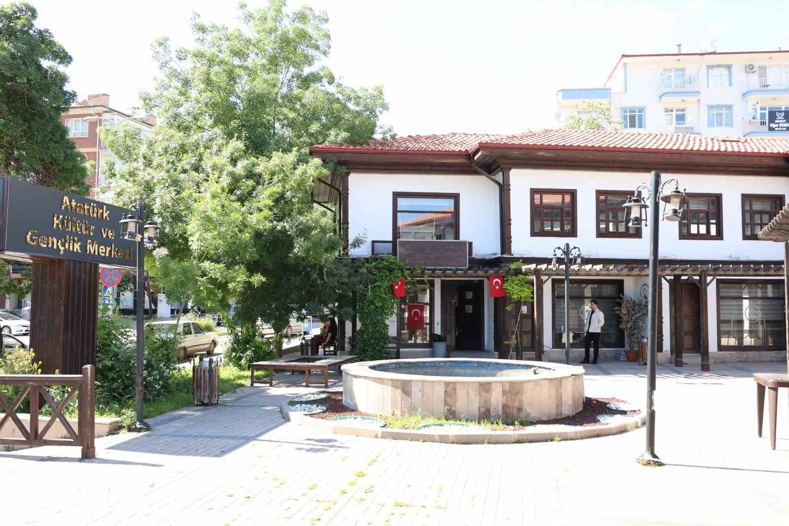 kirikkale-belediyesi-nin-egitim-destegi-yks-sonuclarina-yansidi