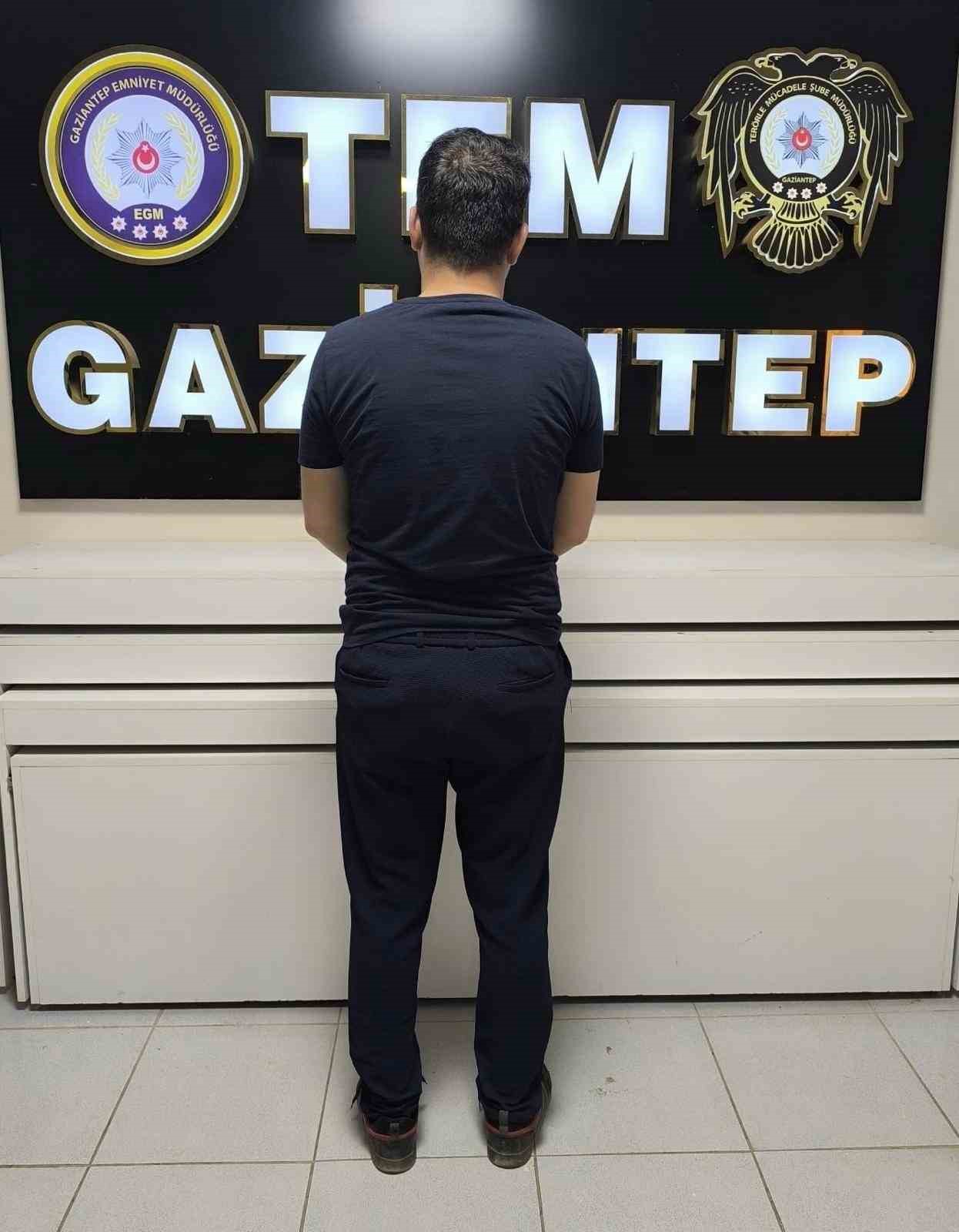 gaziantep-te-6-yil-kesinlesmis-hapis-cezasi-bulunan-2-sahis-yakalandi