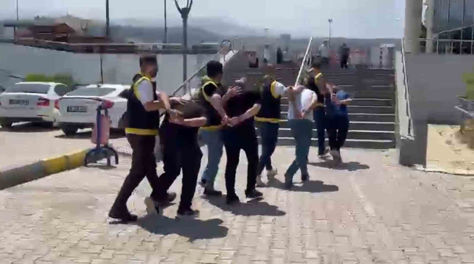 iskenderun-da-hapis-cezasi-ile-aranan-4-kisi-yakalandi