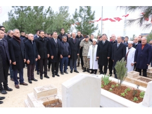 11 Yaşındaki Terör Şehidi Mezarı Başında Anıldı