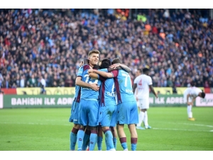 Süper Lig: Trabzonspor: 2 - Sivasspor: 0 (İlk Yarı)