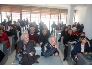 Kuşadası Add Seçimlerinde Gazeteciyi Kovdular