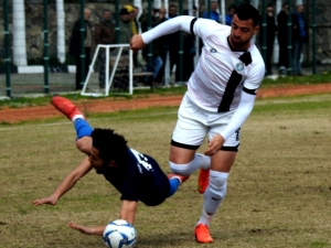 Çeşme Belediyespor, Lider Halilbeylispor İle Berabere Kaldı