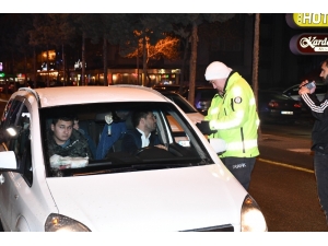 Aksaray’da Trafik Ekipleri Olumsuzluğa Geçit Vermiyor