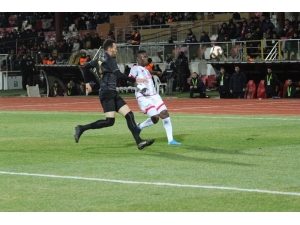 Tff 1. Lig: E.h. Balıkesirspor: 0 - İstanbulspor: 5