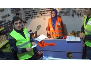 Kilitli Kapıları Açtı, Belgeli Kadın Çilingir Oldu