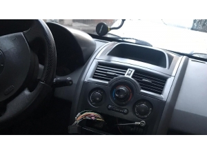 İstanbul’da Semtteki Araçlara Dadanan Multimedya Teyp Faresi Kamerada