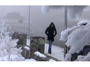 Bayburt’ta Kar Yağışı Yerini Soğuk Havalara Bıraktı