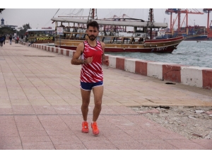 Türk Bayrağını Yırtan Yunan Milletvekiline Tepki İçin Mersin’den Ankara’ya Koşacak