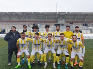 Nevşehir 1.amatör Ligde 2 Futbolcunun Hattrick Yaptığı Maçta 12 Gol Atıldı