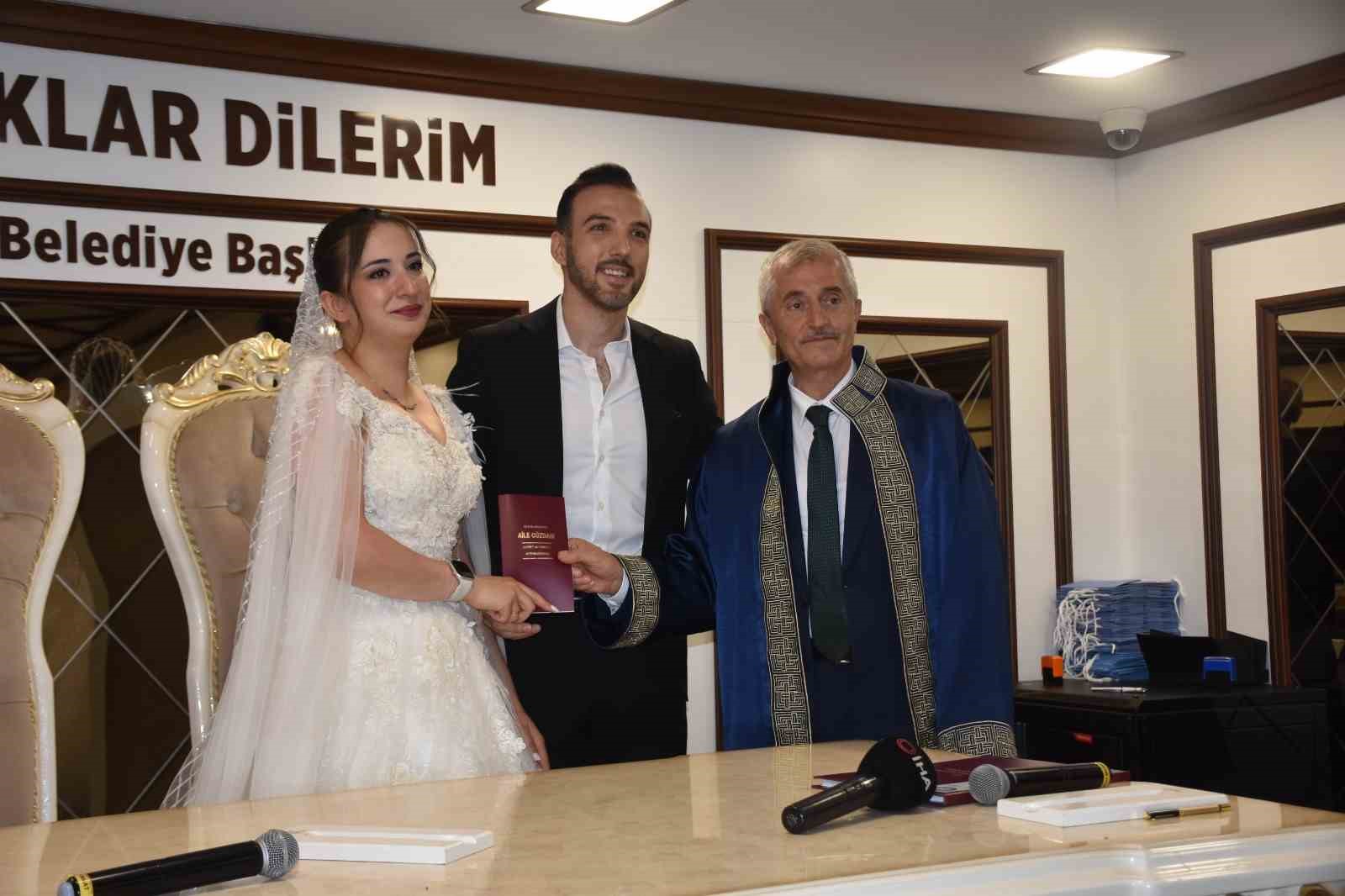 sahinbey-de-26-06-2026-yogunlugu-1-gunde-126-cift-evet-dedi