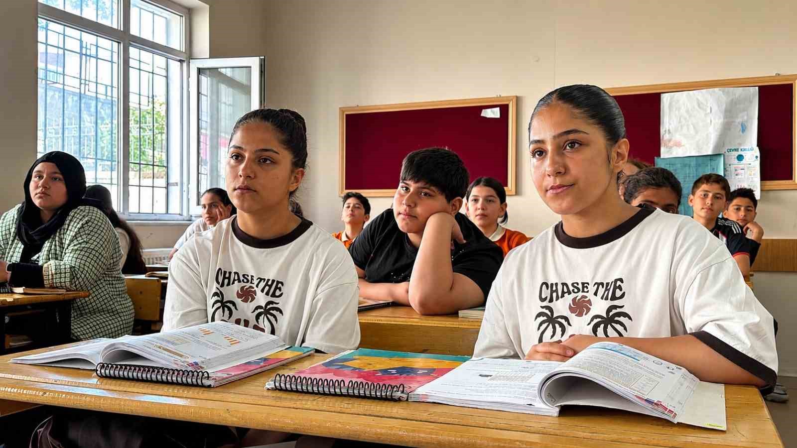 ayni-sirada-baslayan-yolculuk-ayni-lisede-devam-etsin-istiyorlar