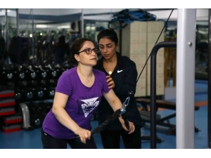 Sporla Hem Psikolojisini Hem Kamburunu Düzeltti