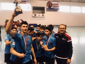 Hentbolda Şampiyon Ortadoğulular