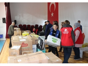Gençlik Merkezinden İdlib’e Yardım