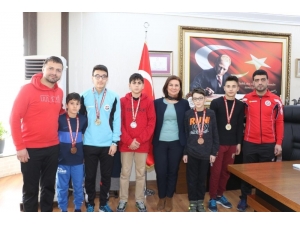 Dereceye Giren Sporculardan Köse’ye Ziyaret