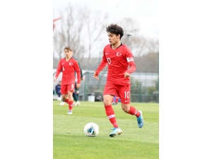 Galatasaray’da Mustafa Kapı Kadro Dışı Bırakıldı