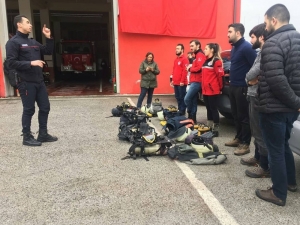 Düzce İtfaiyesi’nden Gönüllülere Temel İtfaiyecilik Eğitimi