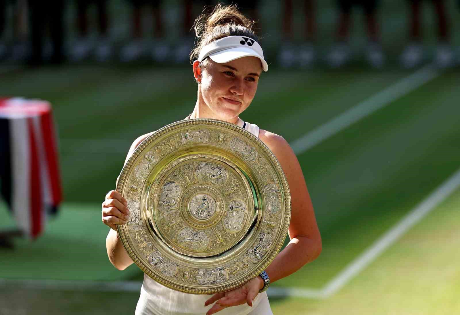 wimbledon-kadinlarda-sampiyon-linda-noskova-oldu